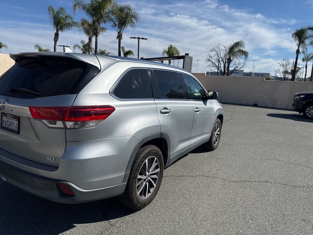 2019 Toyota Highlander SE
