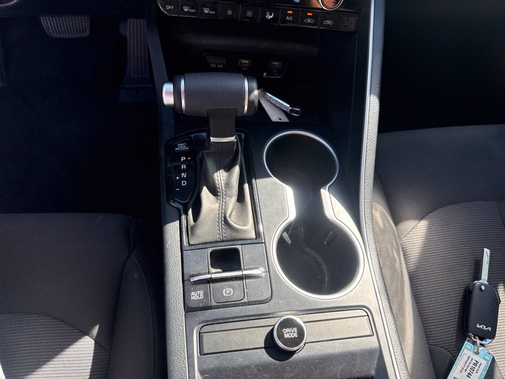 2022 Kia K5 LXS