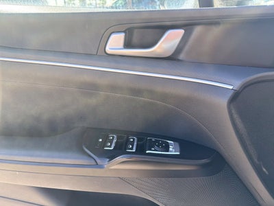 2022 Kia K5 LXS