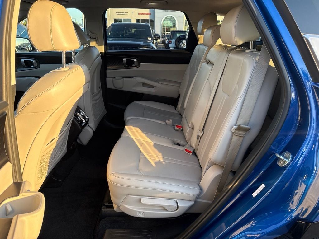 2023 Kia Sorento S