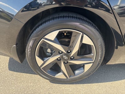 2022 Hyundai Elantra Limited
