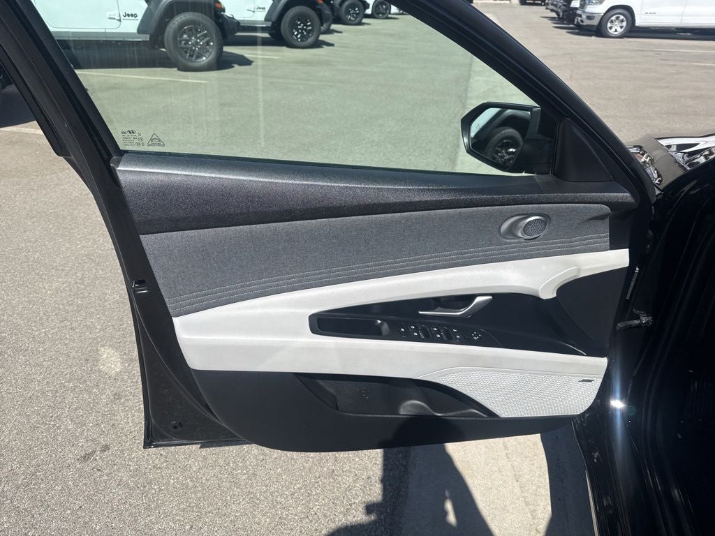 2022 Hyundai Elantra Limited