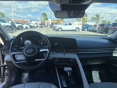 2022 Hyundai Elantra Limited
