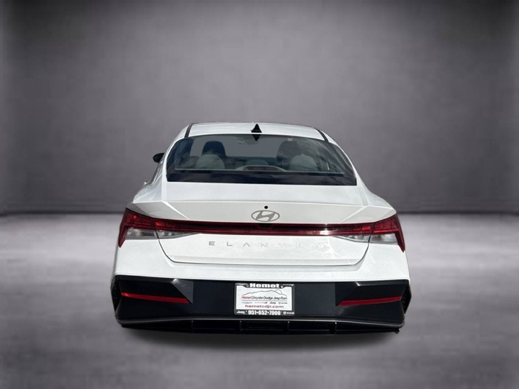 2025 Hyundai Elantra SEL Convenience