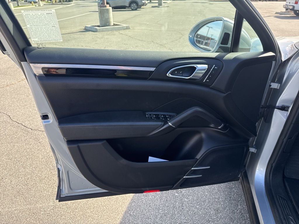 2018 Porsche Cayenne Base