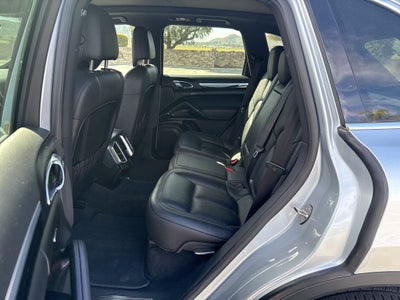 2018 Porsche Cayenne Base
