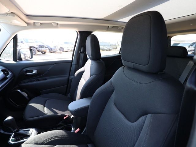 2023 Jeep Renegade Latitude 4X4 SUV