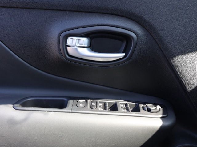 2023 Jeep Renegade Latitude 4X4 SUV