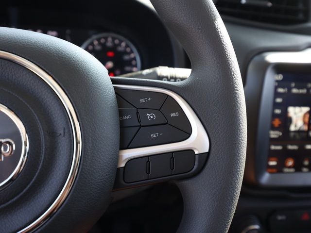 2023 Jeep Renegade Latitude 4X4 SUV